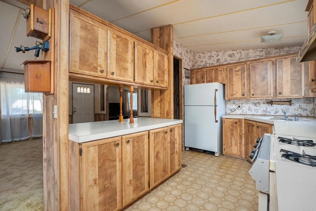 https://cdn.realtyfeed.com/cdn/127/306689842/26e5b8dd6d7f52e497fe493234aee355.webp