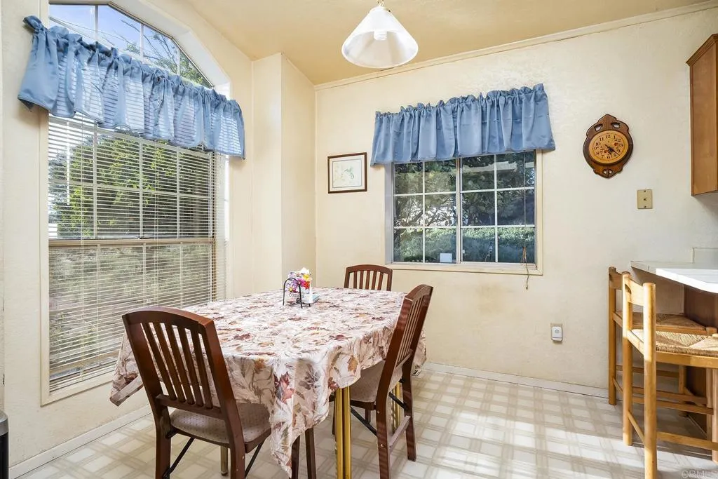 https://cdn.realtyfeed.com/cdn/127/306689842/b133787654bed74e9bada32f4d98b312.webp