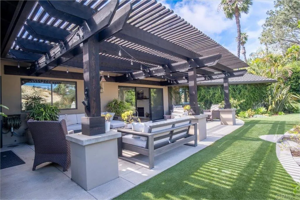 https://cdn.realtyfeed.com/cdn/127/306689890/329491fe1a50a826f471ab1381c62493.webp