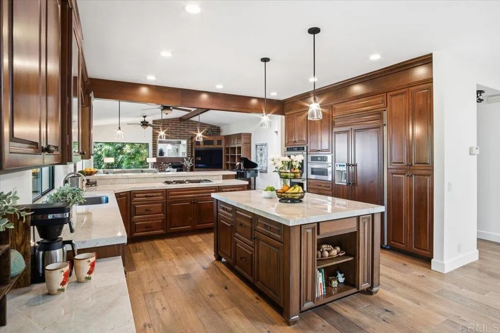 https://cdn.realtyfeed.com/cdn/127/306689890/390b7515c8003318bf34cd33059261f1.webp