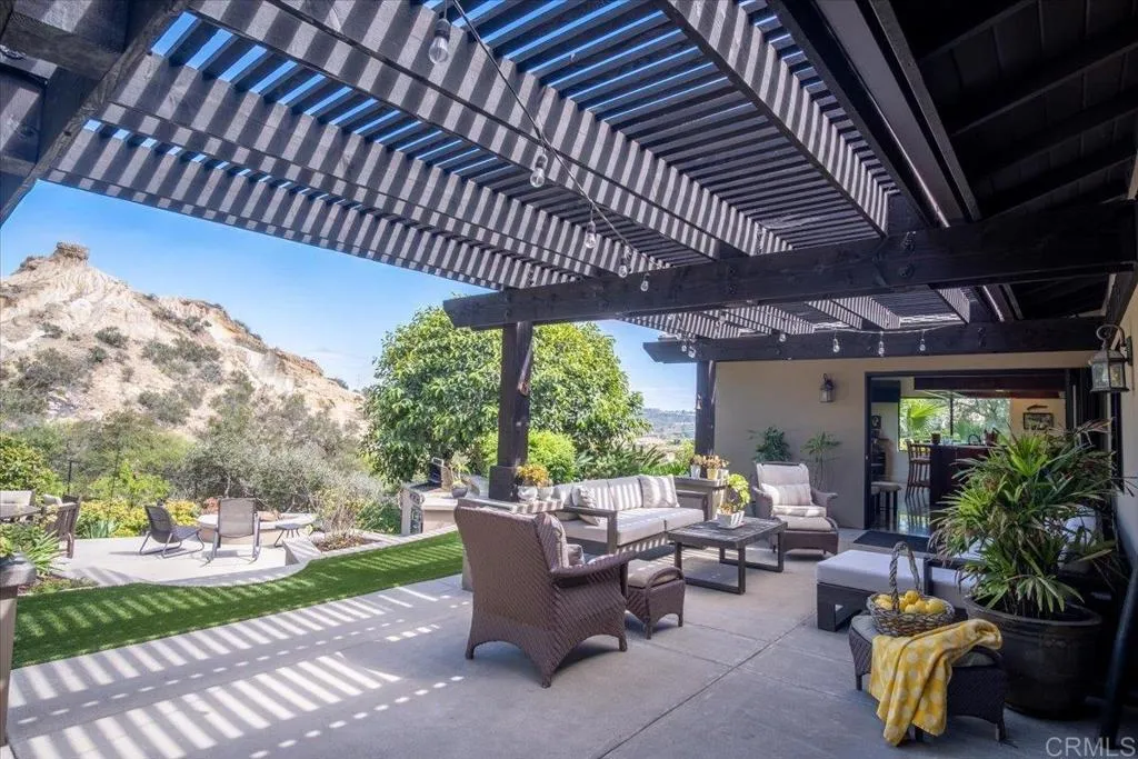 https://cdn.realtyfeed.com/cdn/127/306689890/73b25f899cdd006063de564893367245.webp
