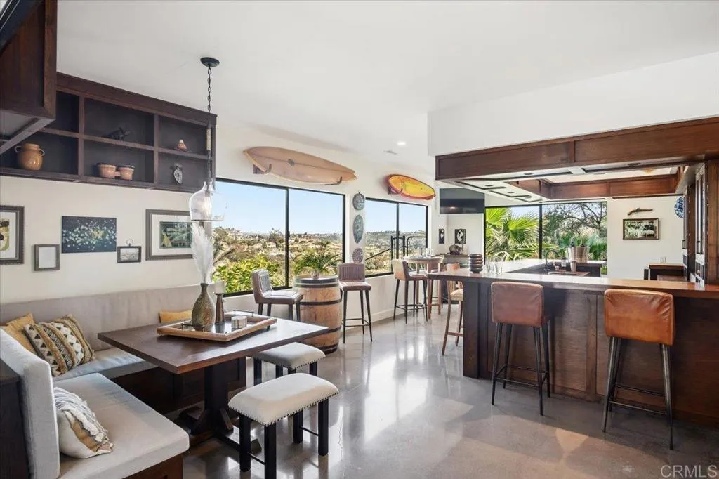 https://cdn.realtyfeed.com/cdn/127/306689890/878d0e8ce28c3b2ea79dbd917e63fe1e.webp