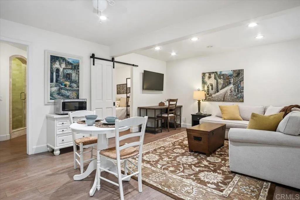 https://cdn.realtyfeed.com/cdn/127/306689890/9290389297349e285238364afa56cbbc.webp