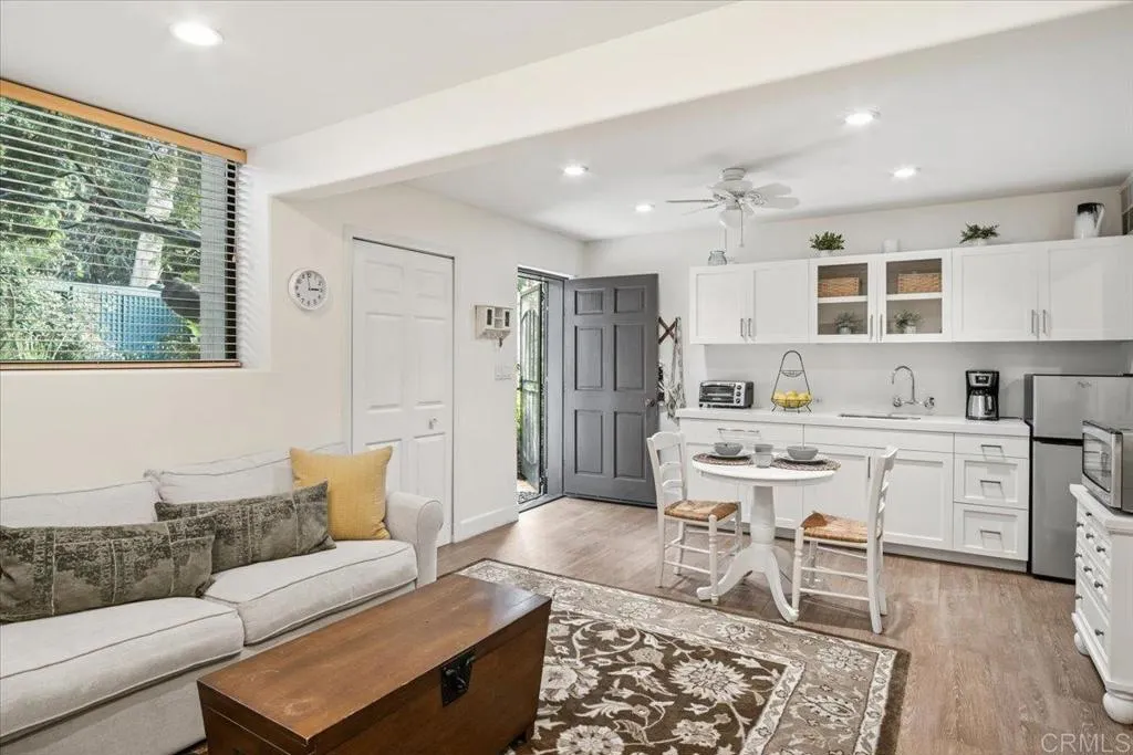 https://cdn.realtyfeed.com/cdn/127/306689890/9496316c4f297c7c3903d7d35284810f.webp