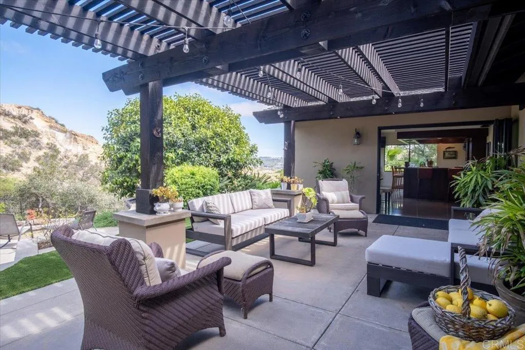 https://cdn.realtyfeed.com/cdn/127/306689890/da65987381aab7f25537877f6a2ad38b.webp