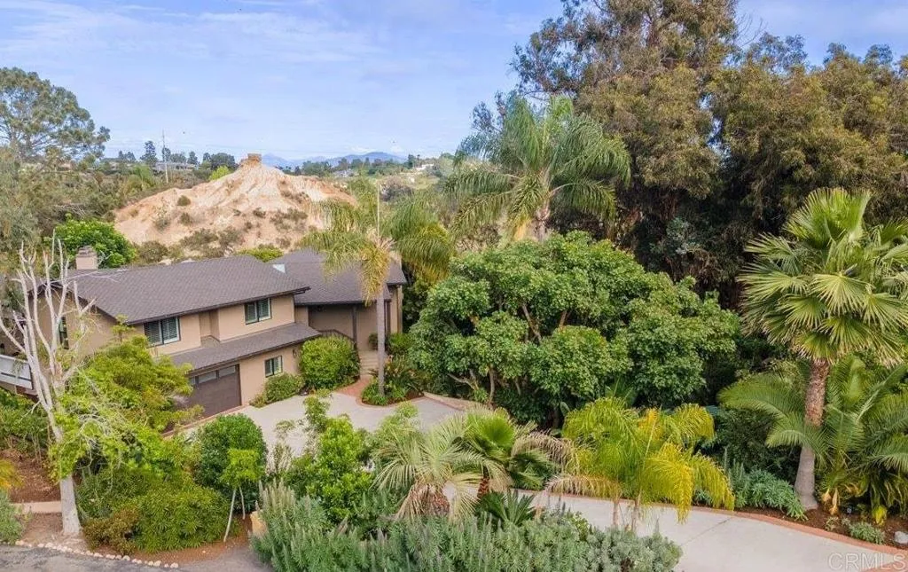 https://cdn.realtyfeed.com/cdn/127/306689890/eb4b1aec690e86f99f5835ce66a9c799.webp