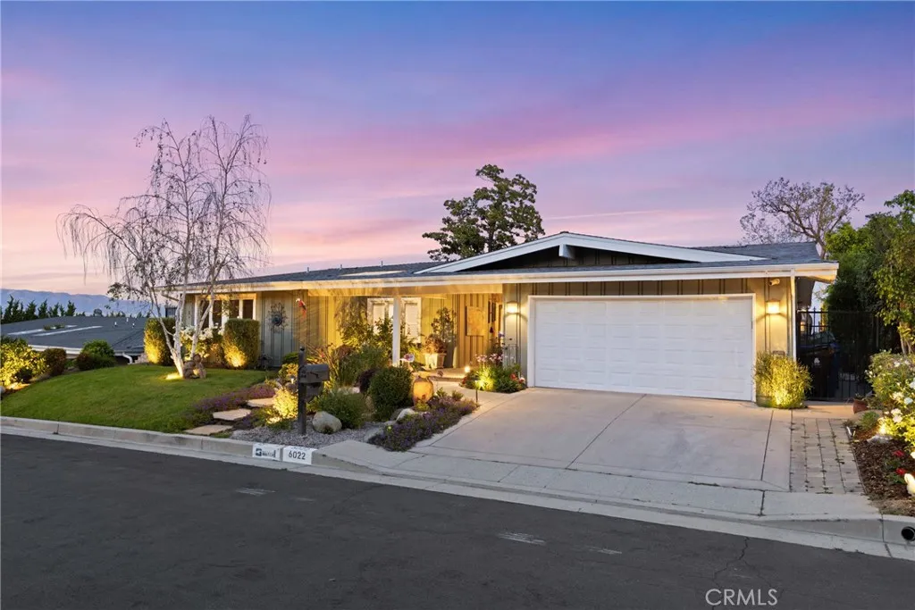 Woodland Hills, CA 91367