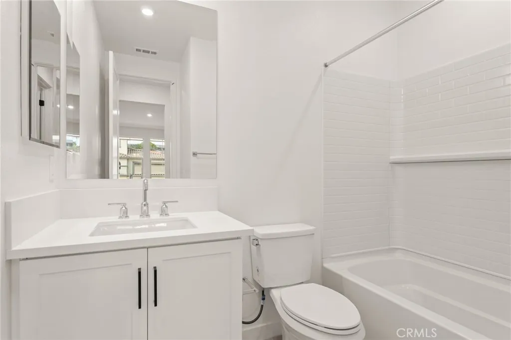https://cdn.realtyfeed.com/cdn/127/306689976/0a985ced84f0d253cf30f144a96aca5c.webp