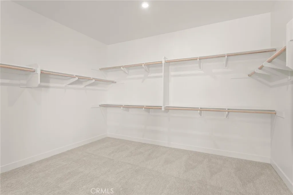 https://cdn.realtyfeed.com/cdn/127/306689976/2d7af9d634fbcf84775ab73c5ea685b0.webp
