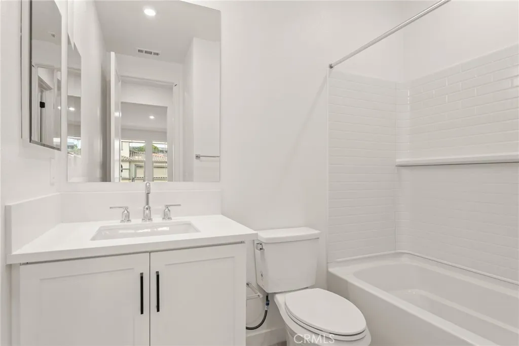https://cdn.realtyfeed.com/cdn/127/306689976/2e8fa9eee52744617af7fcc291a4de91.webp