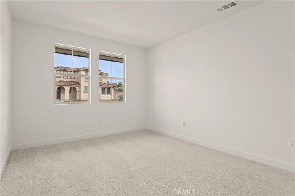 https://cdn.realtyfeed.com/cdn/127/306689976/3b278f7c334369285741739b8d717b62.webp