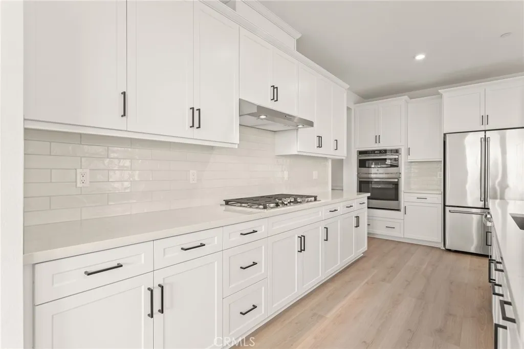 https://cdn.realtyfeed.com/cdn/127/306689976/49e6a6cdab32f2edf8d5eb6aa1d0998e.webp