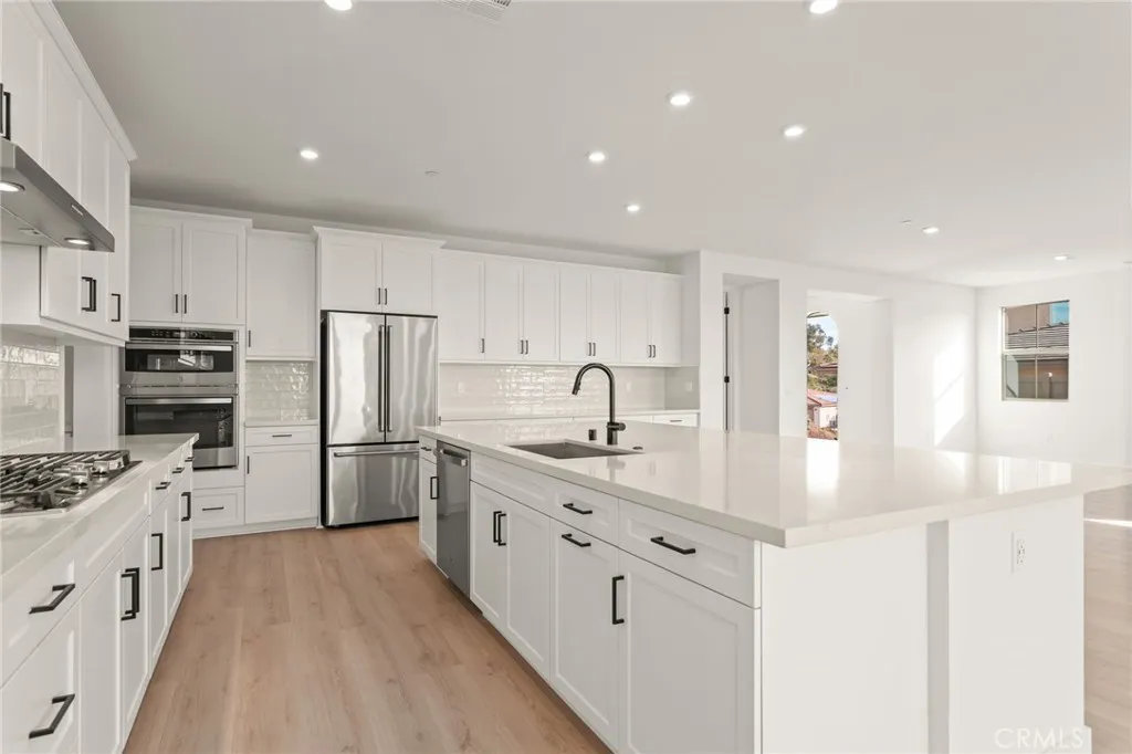 https://cdn.realtyfeed.com/cdn/127/306689976/cd29865494d94f43d29051c7c5445690.webp