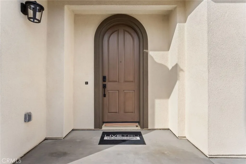 https://cdn.realtyfeed.com/cdn/127/306689976/d196839a23cff4fd11d2de9ec6c139ee.webp