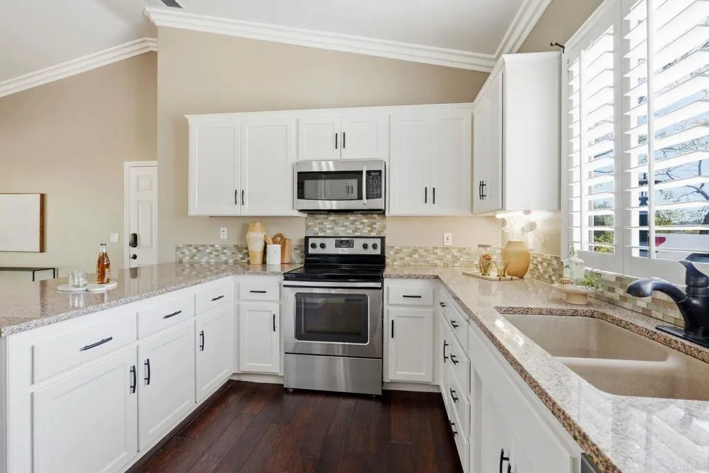 https://cdn.realtyfeed.com/cdn/127/306690075/72af3f27a0574904d49e3dd00453a10c.webp