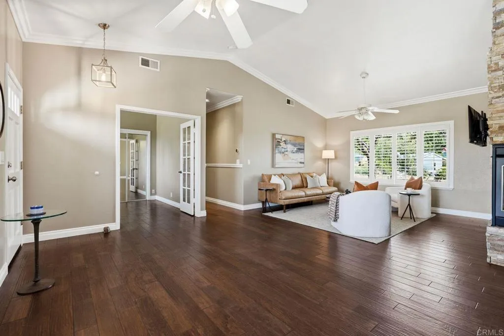 https://cdn.realtyfeed.com/cdn/127/306690075/affccc2e458be683fb429e54a384c964.webp