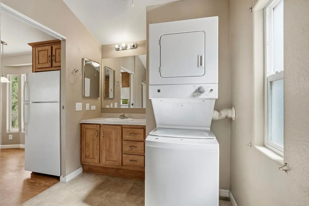 https://cdn.realtyfeed.com/cdn/127/306690075/b0d9b7f17707d741b6471e89c81b7f40.webp