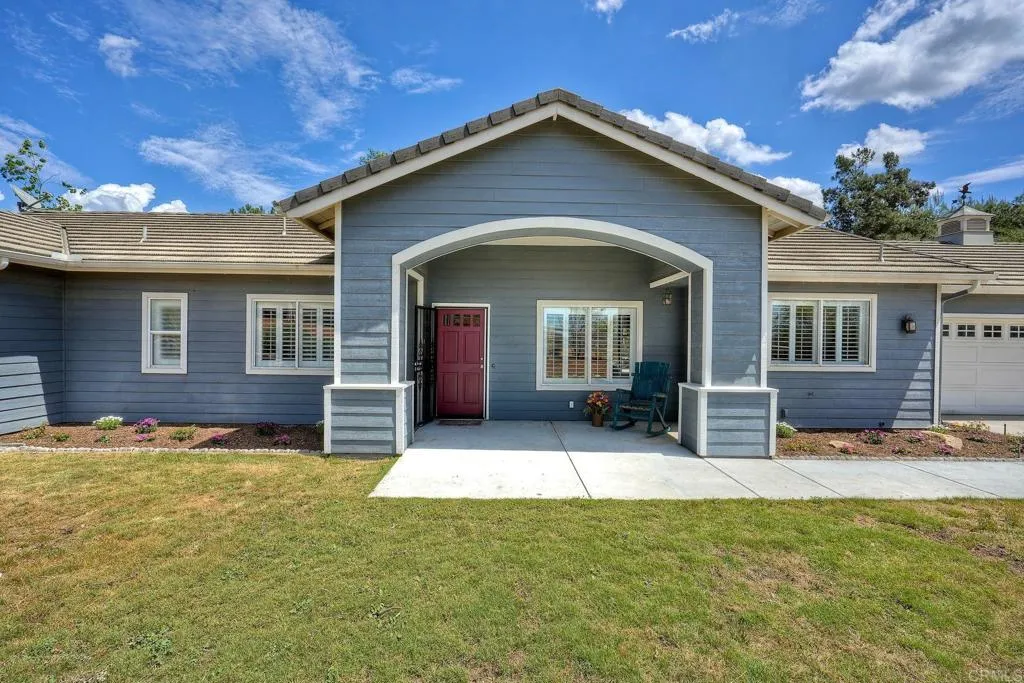 https://cdn.realtyfeed.com/cdn/127/306690075/bb0b85a5f50f1c896301681a46247f00.webp