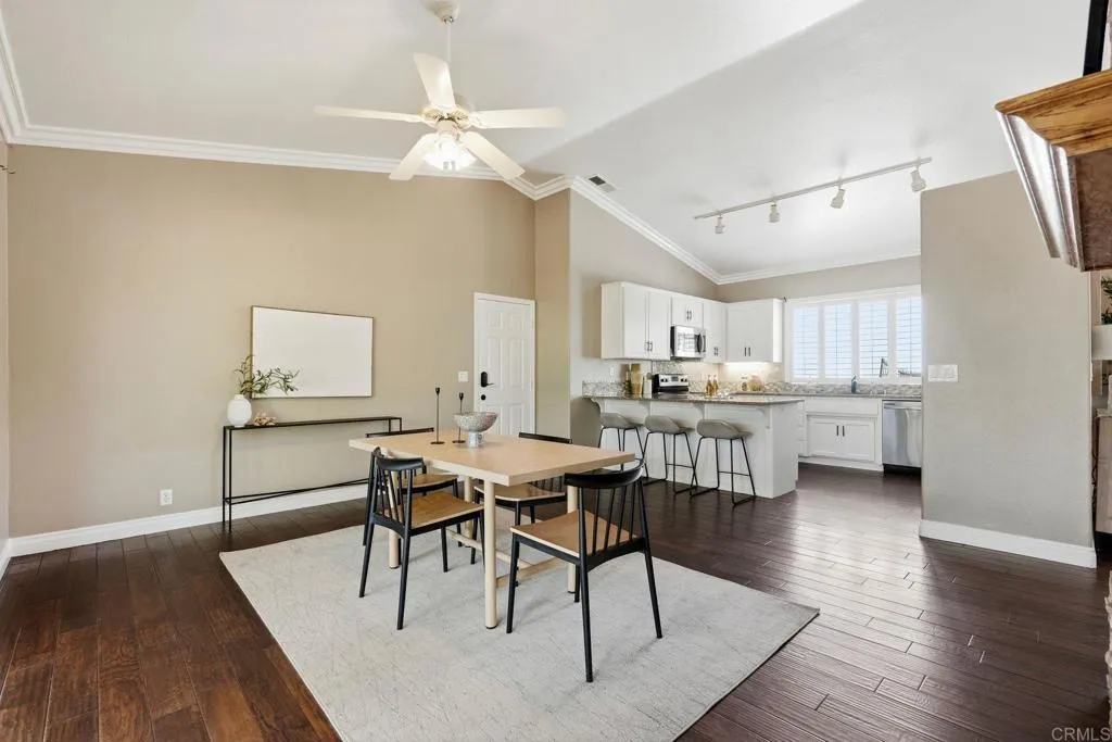 https://cdn.realtyfeed.com/cdn/127/306690075/e427a4fba9ad2069f1499601c3ac0863.webp