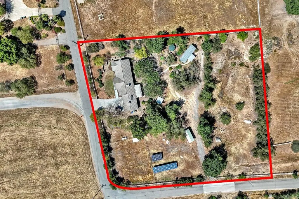 https://cdn.realtyfeed.com/cdn/127/306690075/f1f1998661c78fd47cf8659c3cb6ae33.webp