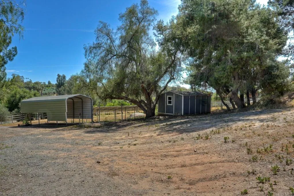 https://cdn.realtyfeed.com/cdn/127/306690075/fcdb928ee71767389d181fa0ea218a80.webp