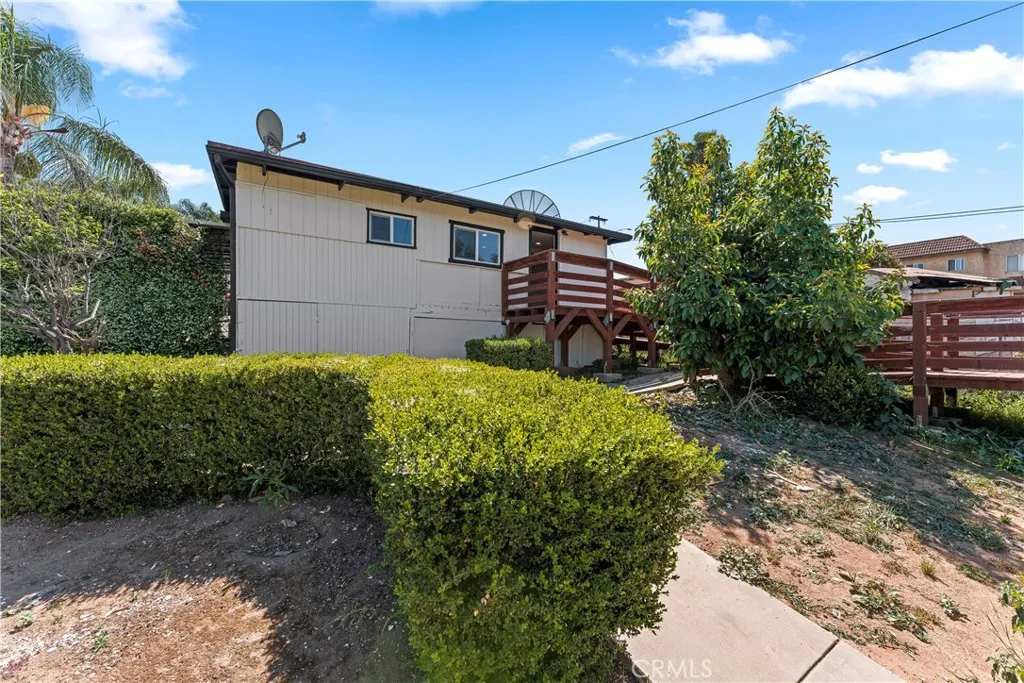 https://cdn.realtyfeed.com/cdn/127/306690096/6726ea847d0233f54488f710cf15b644.webp