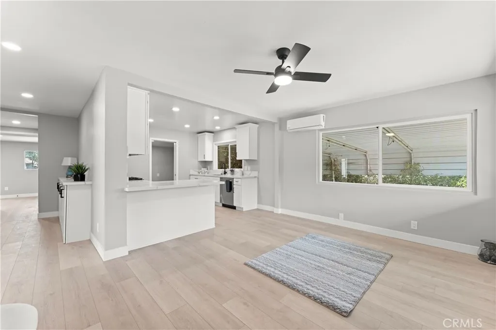 https://cdn.realtyfeed.com/cdn/127/306690096/8d6d02e6d7d24b7926e67a551c656a59.webp