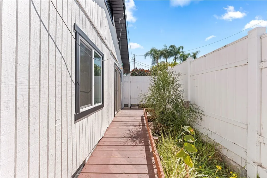 https://cdn.realtyfeed.com/cdn/127/306690096/a4ec296b58fd1ec846470602b74be4ed.webp