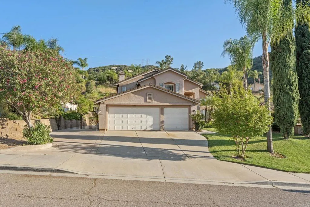 8339 E County Dr, El Cajon, CA, 92021