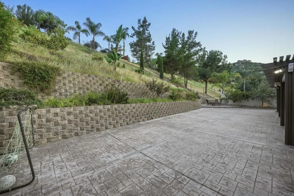 8339 E County Dr, El Cajon, CA, 92021
