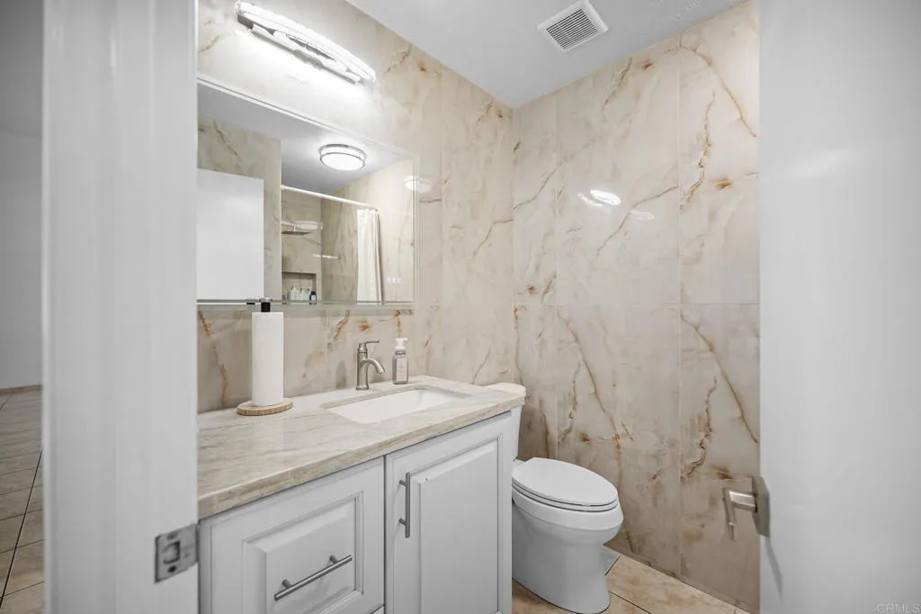 8339 E County Dr, El Cajon, CA, 92021