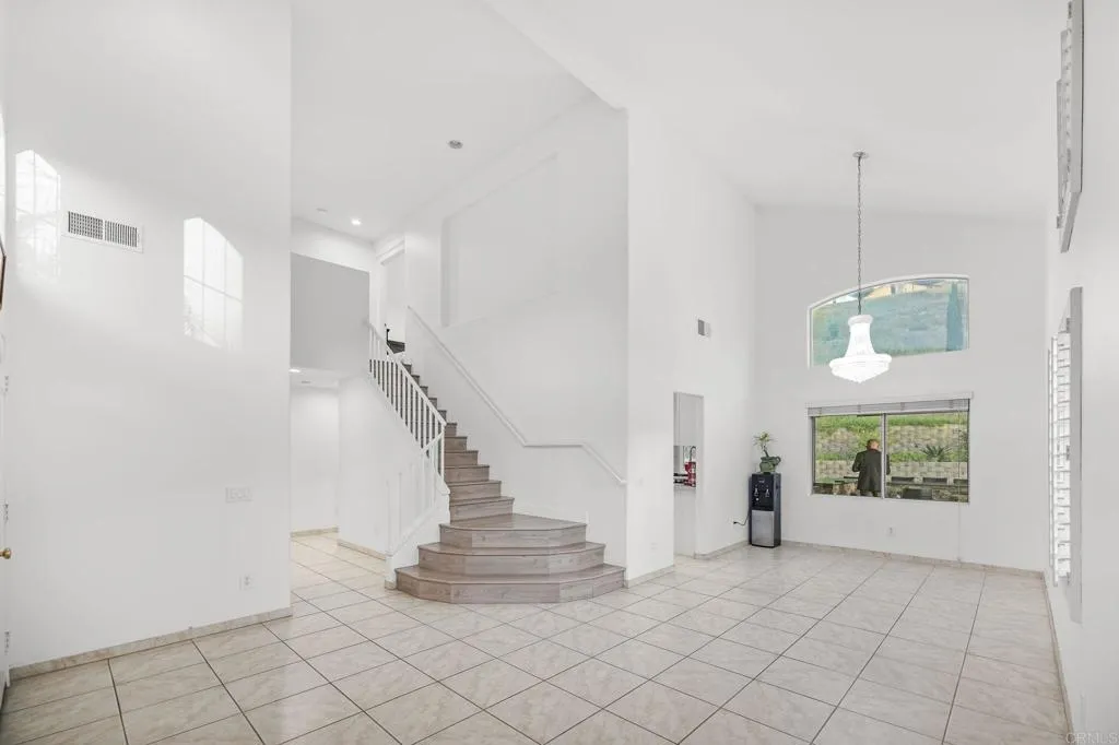 8339 E County Dr, El Cajon, CA, 92021