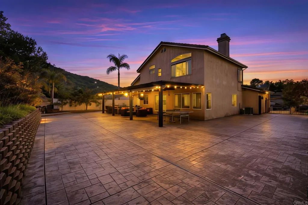 8339 E County Dr, El Cajon, CA, 92021