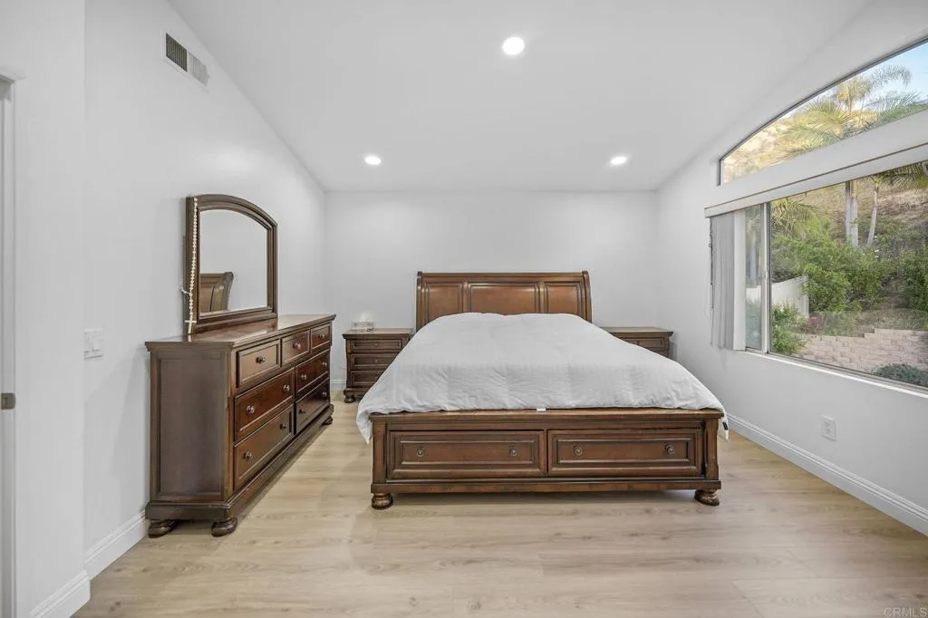 8339 E County Dr, El Cajon, CA, 92021
