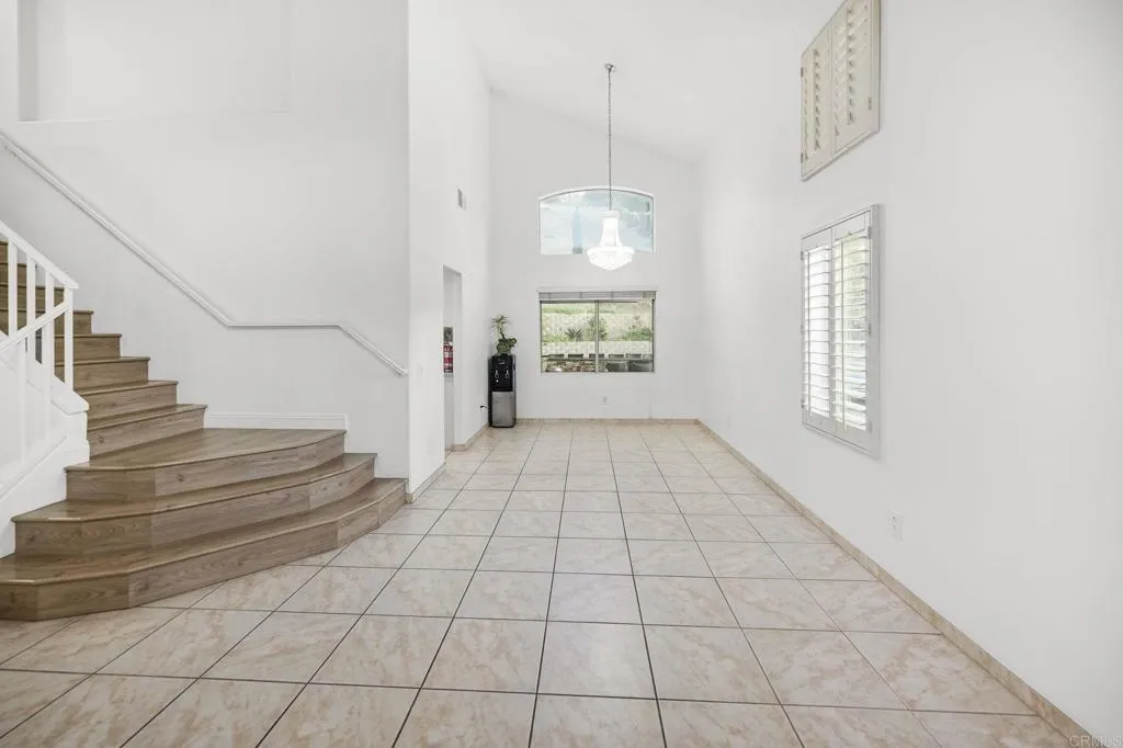8339 E County Dr, El Cajon, CA, 92021