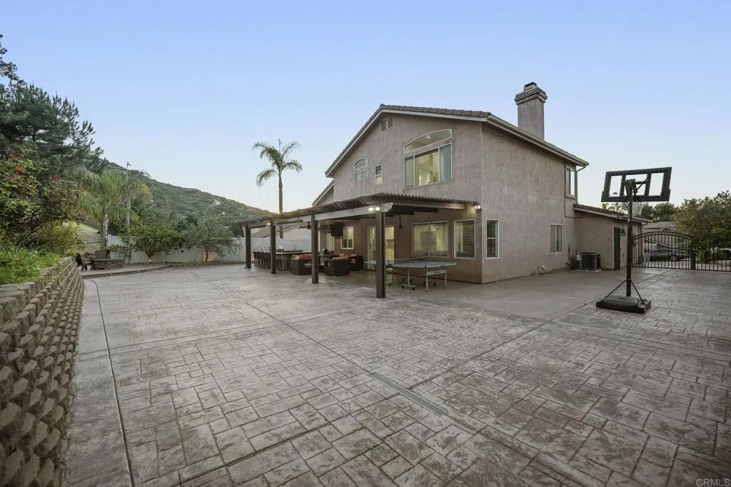 8339 E County Dr, El Cajon, CA, 92021