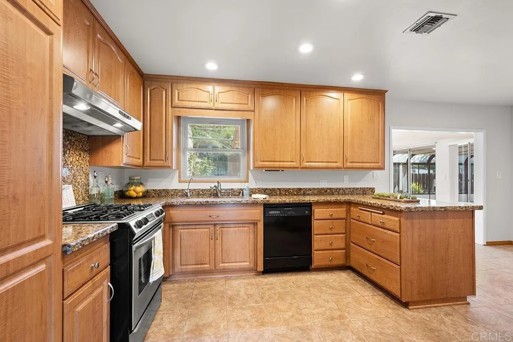 https://cdn.realtyfeed.com/cdn/127/306690157/0079e680999ac5fd0f0340fd77dbc535.webp