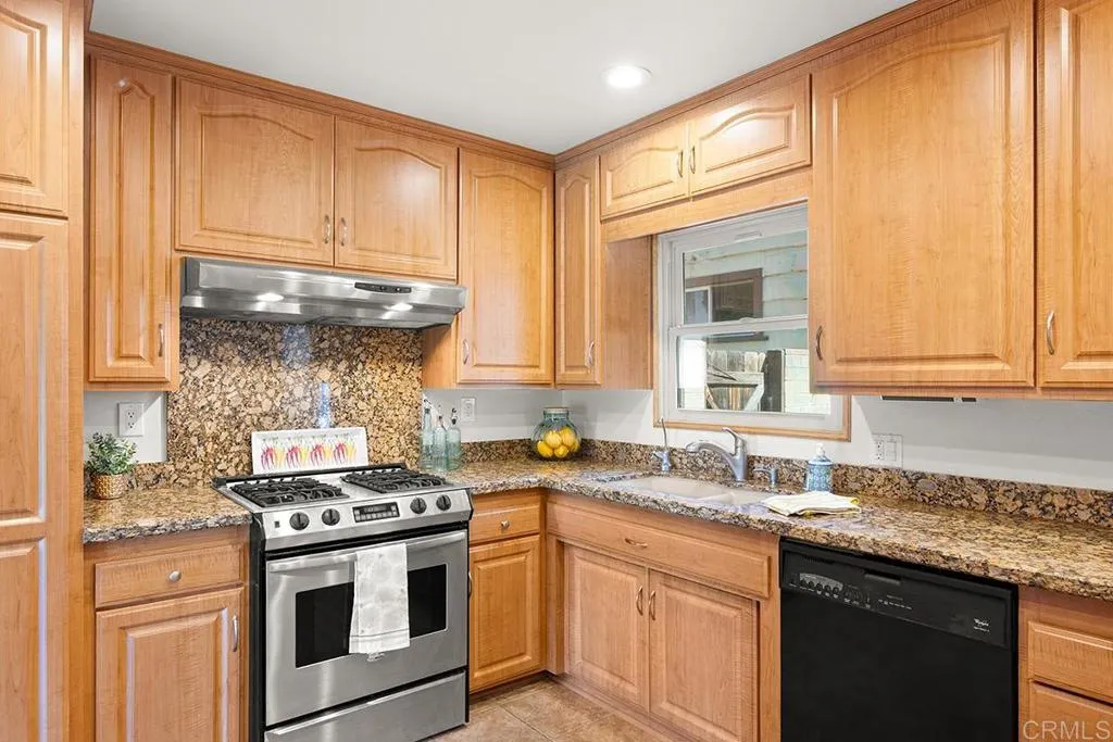 https://cdn.realtyfeed.com/cdn/127/306690157/47e3c2a2faf9851b1bc45fbed2c5f2f8.webp