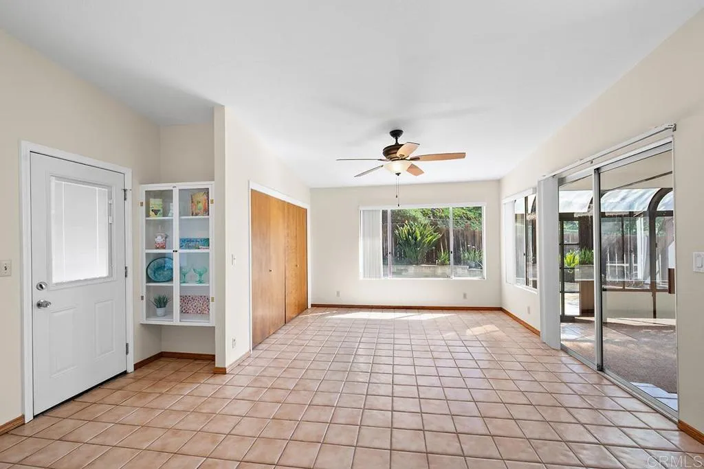 https://cdn.realtyfeed.com/cdn/127/306690157/de3ca1dae46aa33de8ebb2555c9c3543.webp
