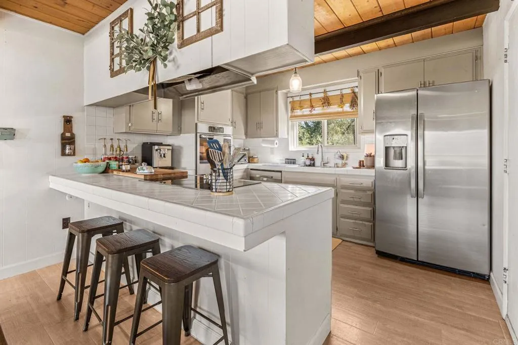 https://cdn.realtyfeed.com/cdn/127/306690220/8e9b1901fc73fdfa6b35332292df5da5.webp