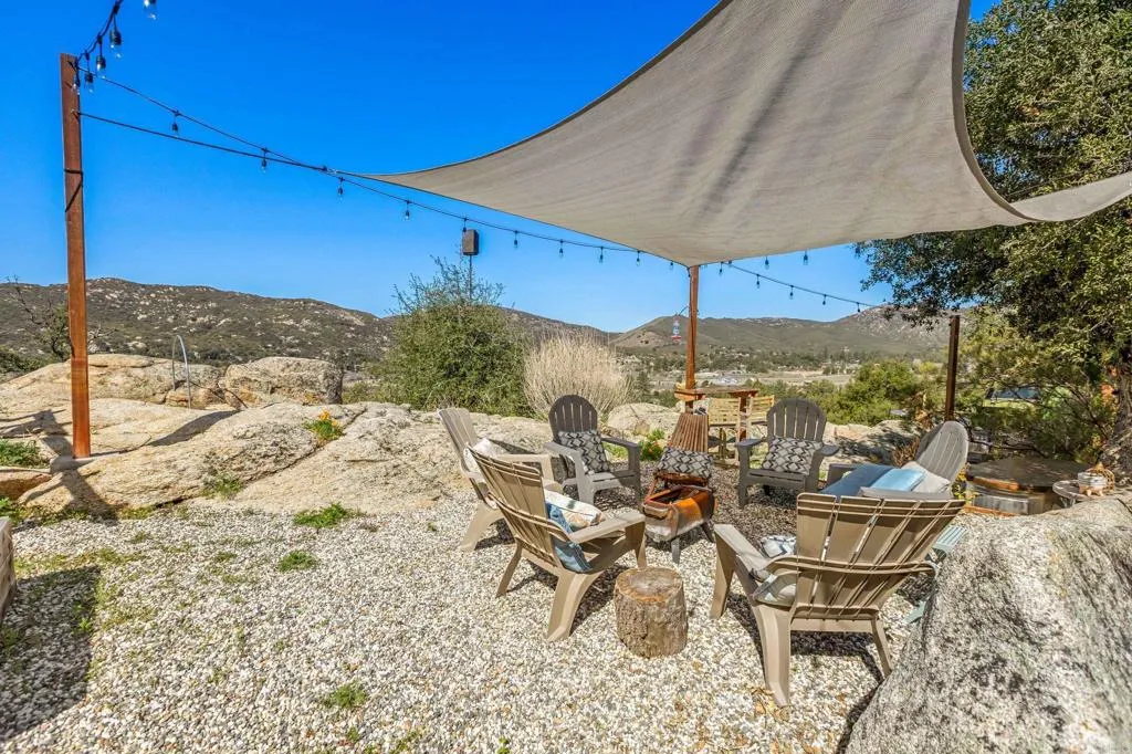 https://cdn.realtyfeed.com/cdn/127/306690220/b5e61d01cacb247837a79d7d3ab40f43.webp