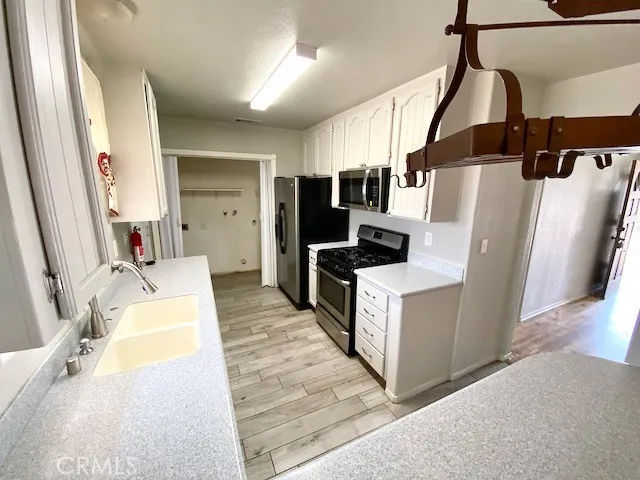 14756 Hopi Road, Apple Valley, CA, 92307