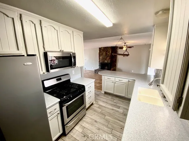 14756 Hopi Road, Apple Valley, CA, 92307