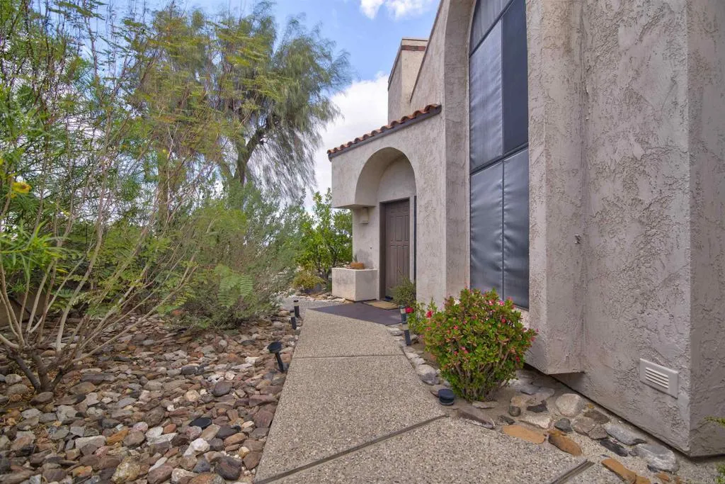 438 Calle Del Rosario, Tecate, CA, 21400