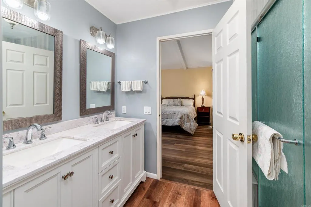 https://cdn.realtyfeed.com/cdn/127/306690294/0ccdec278e7865db634028f579918d9e.webp