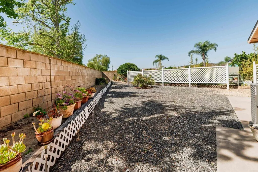 https://cdn.realtyfeed.com/cdn/127/306690294/2d2eb61b2db1a62de1e4f5d336dae9a3.webp