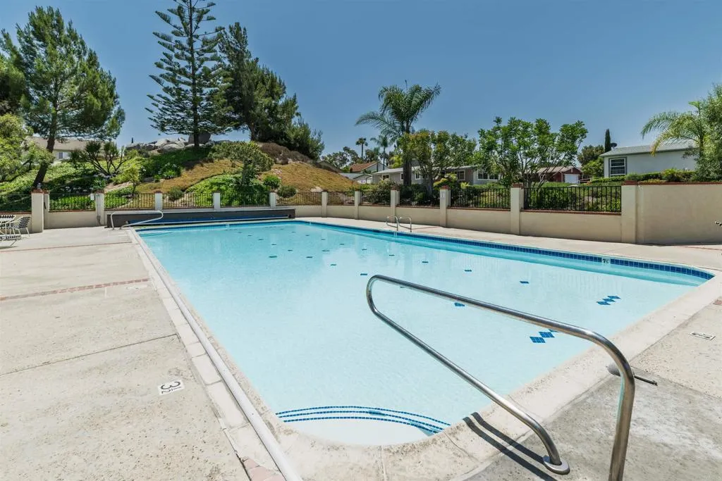 https://cdn.realtyfeed.com/cdn/127/306690294/54e080afd190a51bd305f326fa2ca0cb.webp