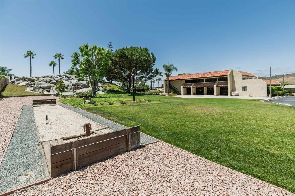 https://cdn.realtyfeed.com/cdn/127/306690294/60c2f6bbb0792a045a51fe735af28af1.webp
