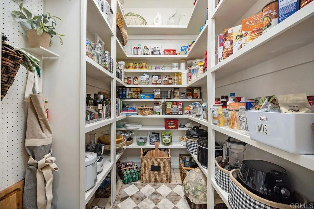 https://cdn.realtyfeed.com/cdn/127/306690324/ab8dc10b9bfb3a37707cfb0726eb873a.webp