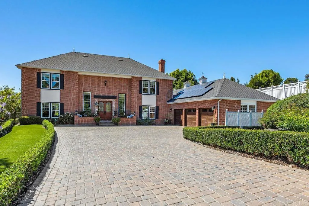 https://cdn.realtyfeed.com/cdn/127/306690324/d60e2e30c882404d6c8f4a495bc8ec49.webp